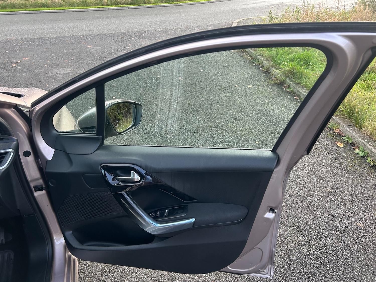 Used Peugeot 208 2013 for sale - 74491939: Photo 13