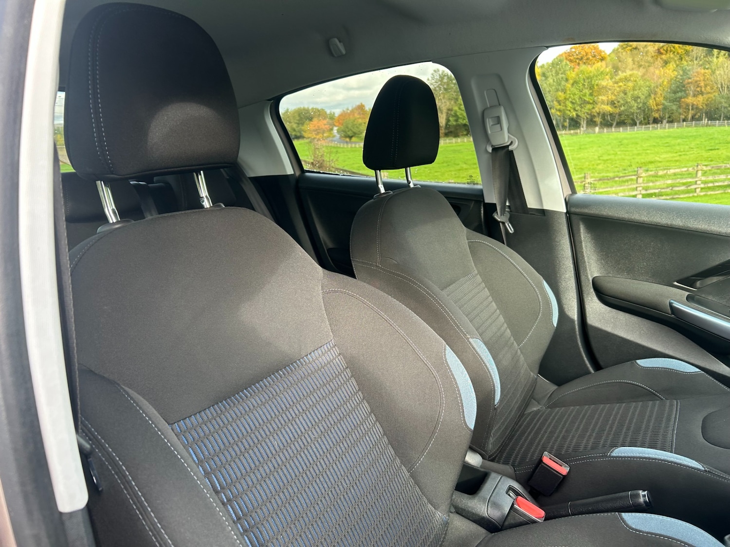 Used Peugeot 208 2013 for sale - 74491939: Photo 17