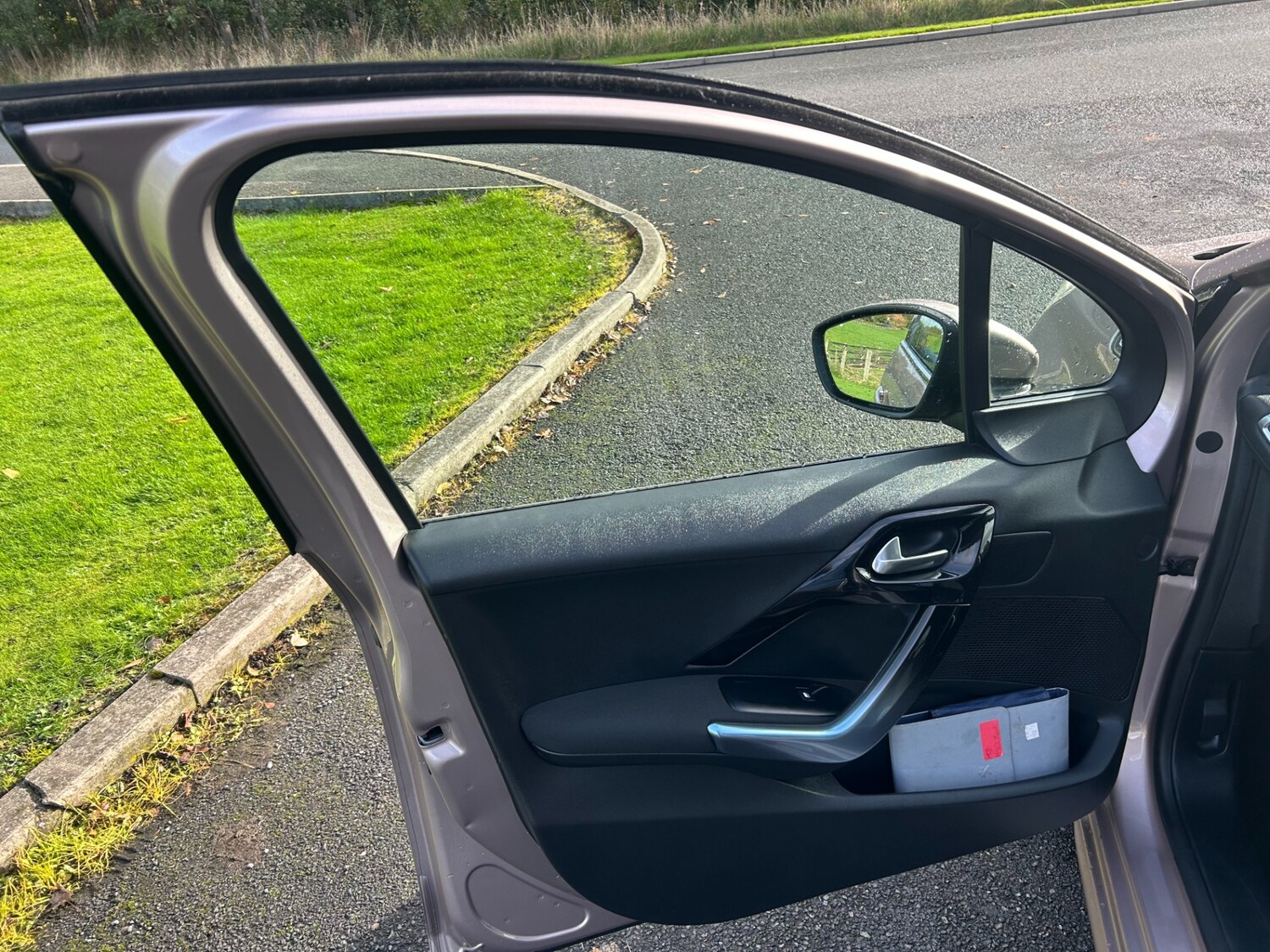 Used Peugeot 208 2013 for sale - 74491939: Photo 24