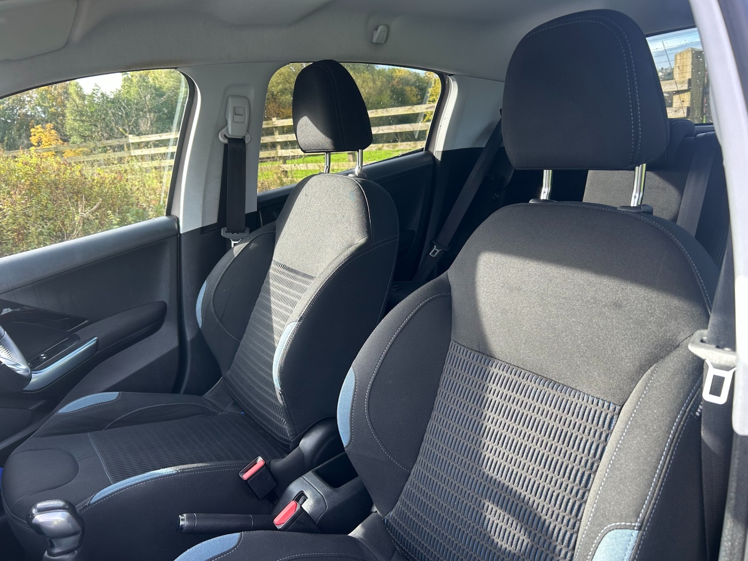 Used Peugeot 208 2013 for sale - 74491939: Photo 27