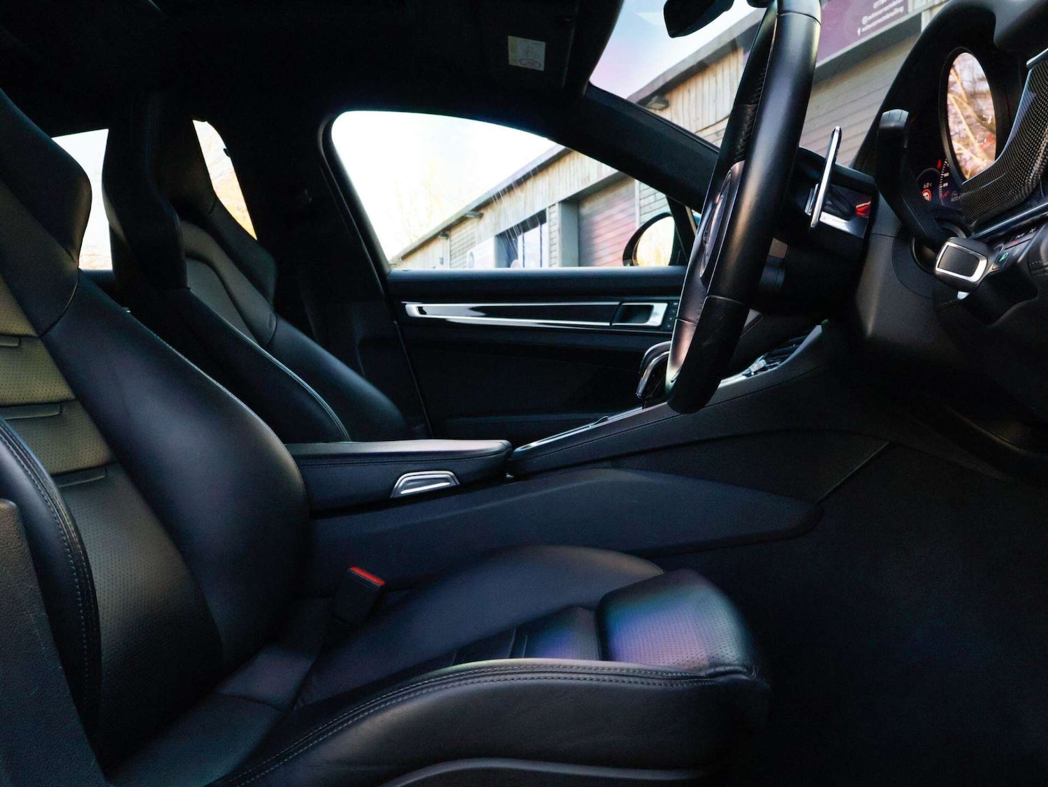 Used Porsche Panamera 2023 for sale - 76797236: Photo 50