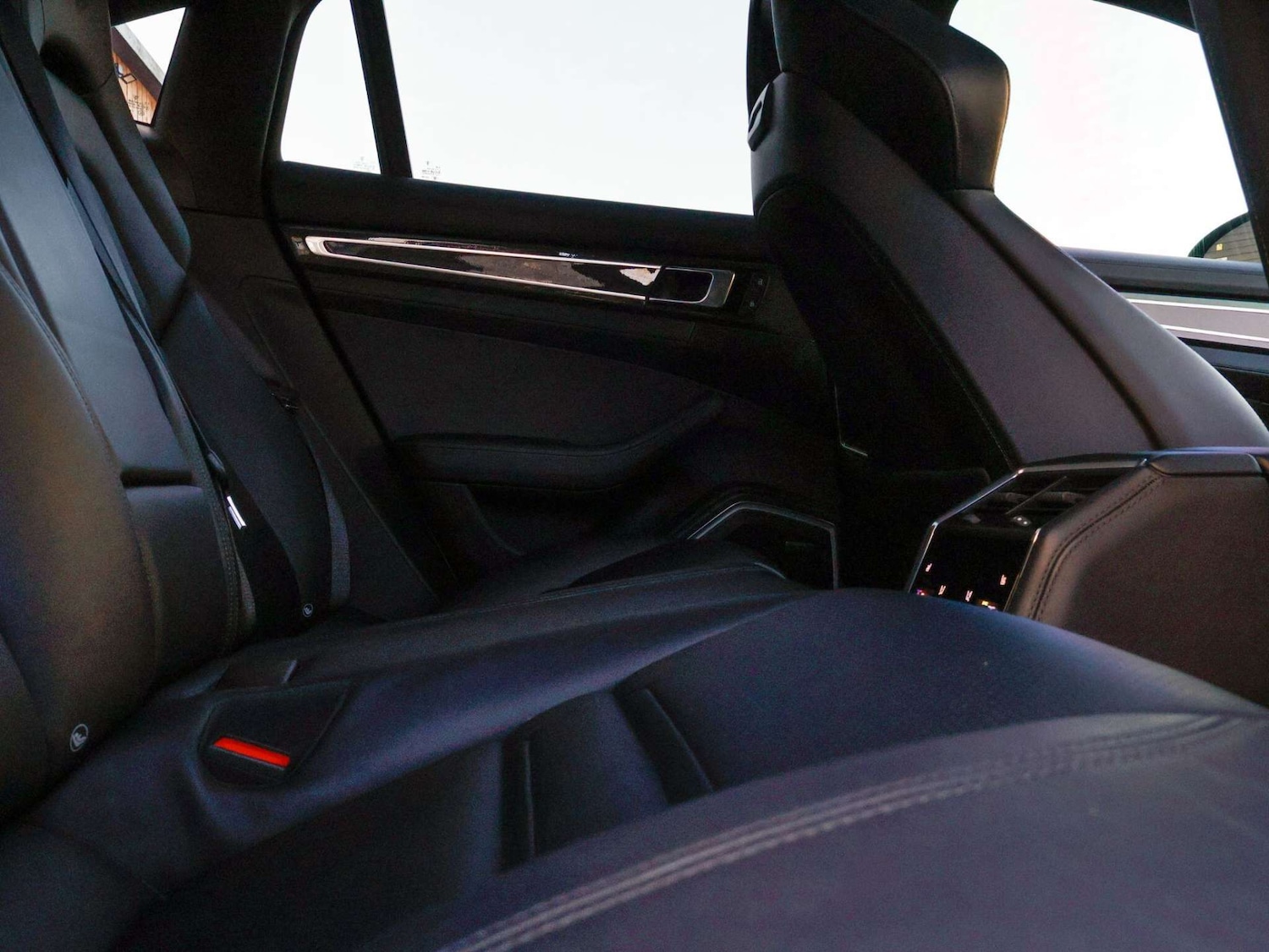 Used Porsche Panamera 2023 for sale - 76797236: Photo 54