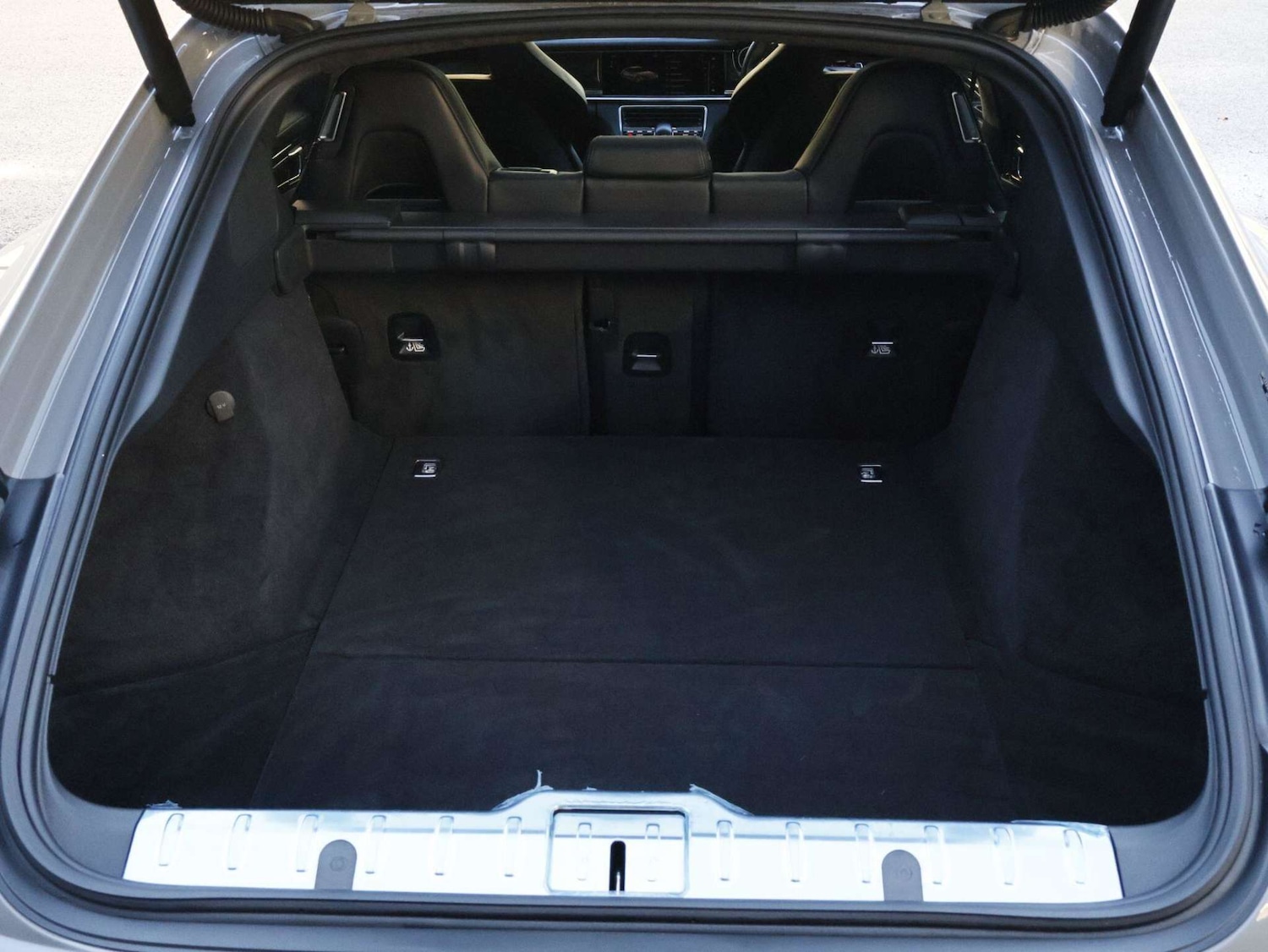 Used Porsche Panamera 2023 for sale - 76797236: Photo 61