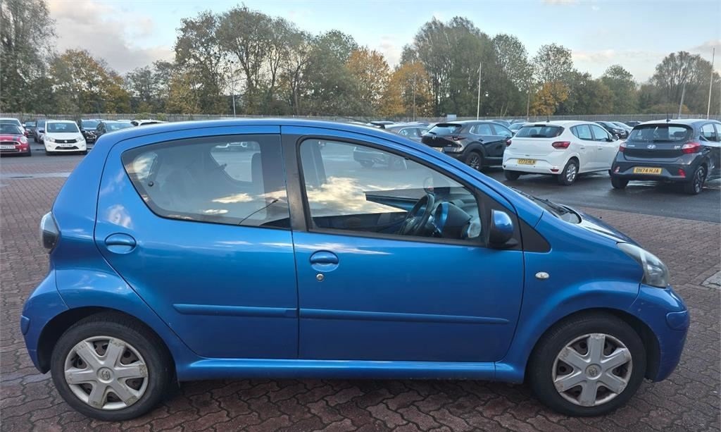 Used Toyota AYGO 2009 for sale - 76436278: Photo 3
