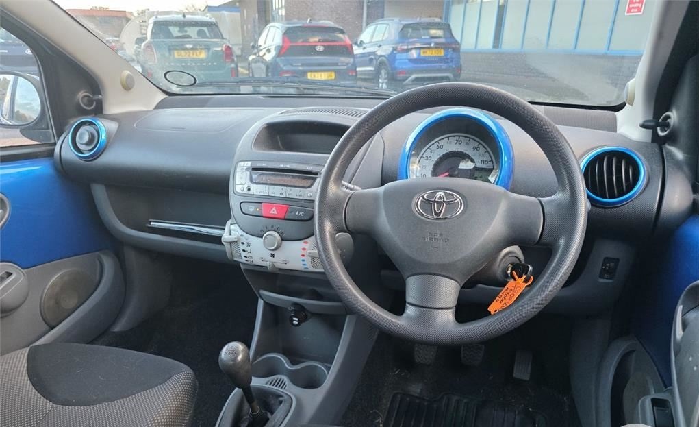 Used Toyota AYGO 2009 for sale - 76436278: Photo 4