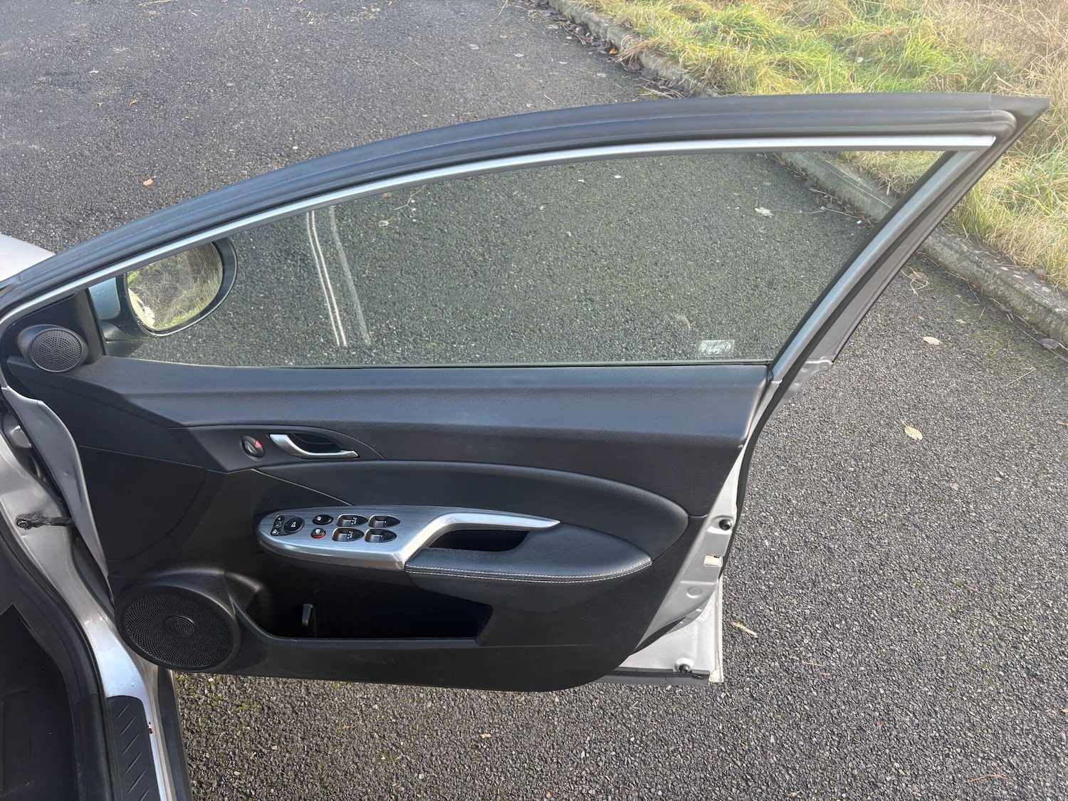 Used Honda Civic 2010 for sale - 76976764: Photo 11