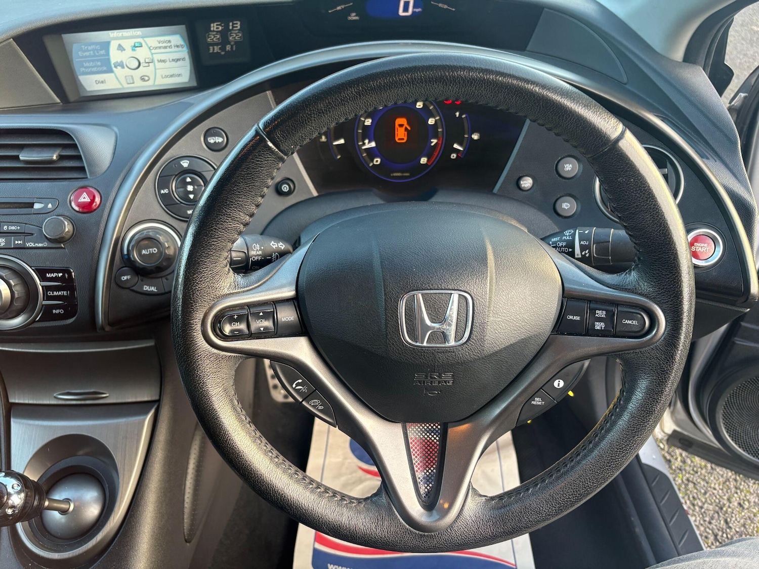 Used Honda Civic 2010 for sale - 76976764: Photo 19