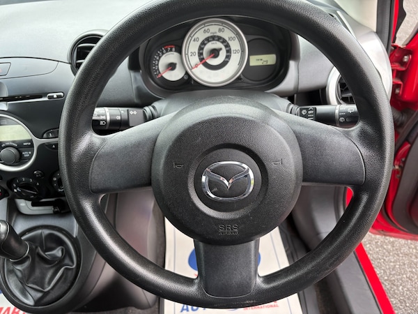Used Mazda Mazda2 2010 for sale - 75498792: Photo 13