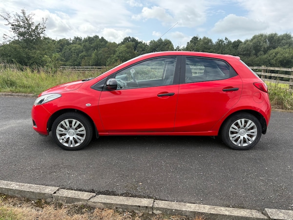 Used Mazda Mazda2 2010 for sale - 75498792: Photo 5