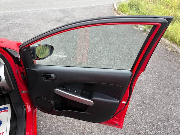 Used Mazda Mazda2 2010 for sale - 75498792: Photo 9