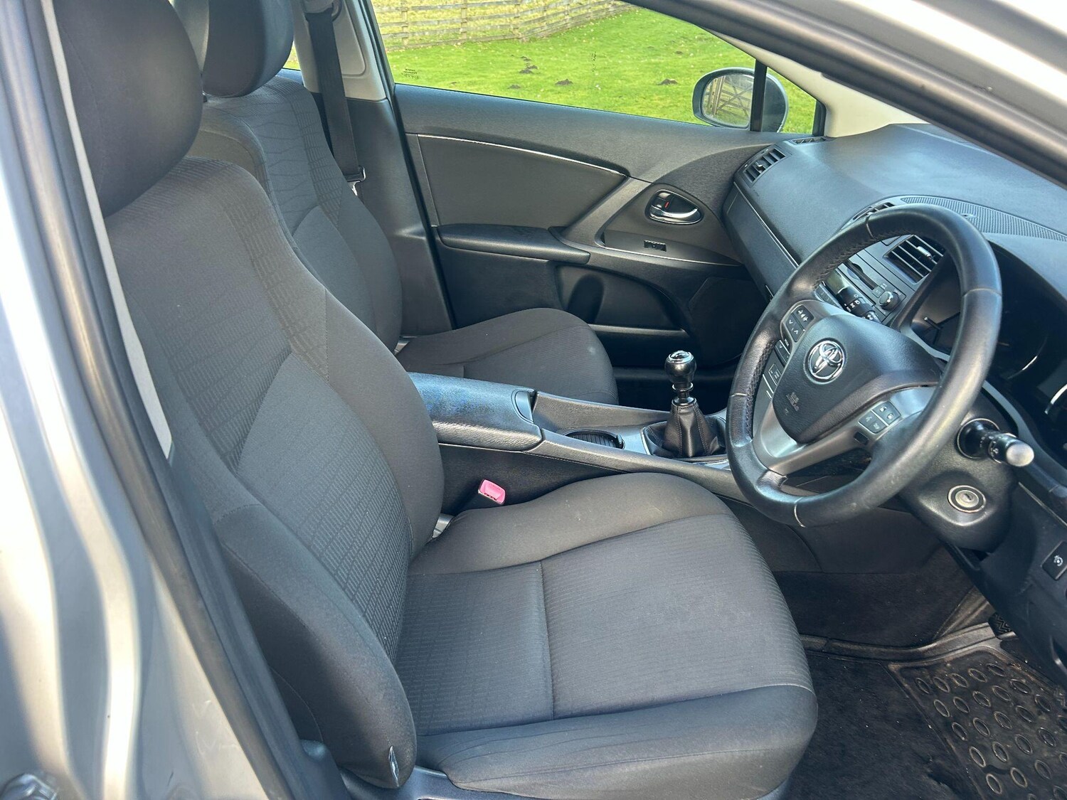 Used Toyota Avensis 2010 for sale - 77351447: Photo 13