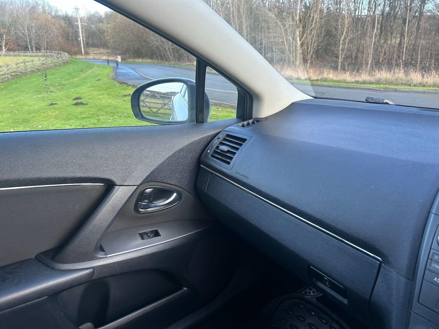 Used Toyota Avensis 2010 for sale - 77351447: Photo 20