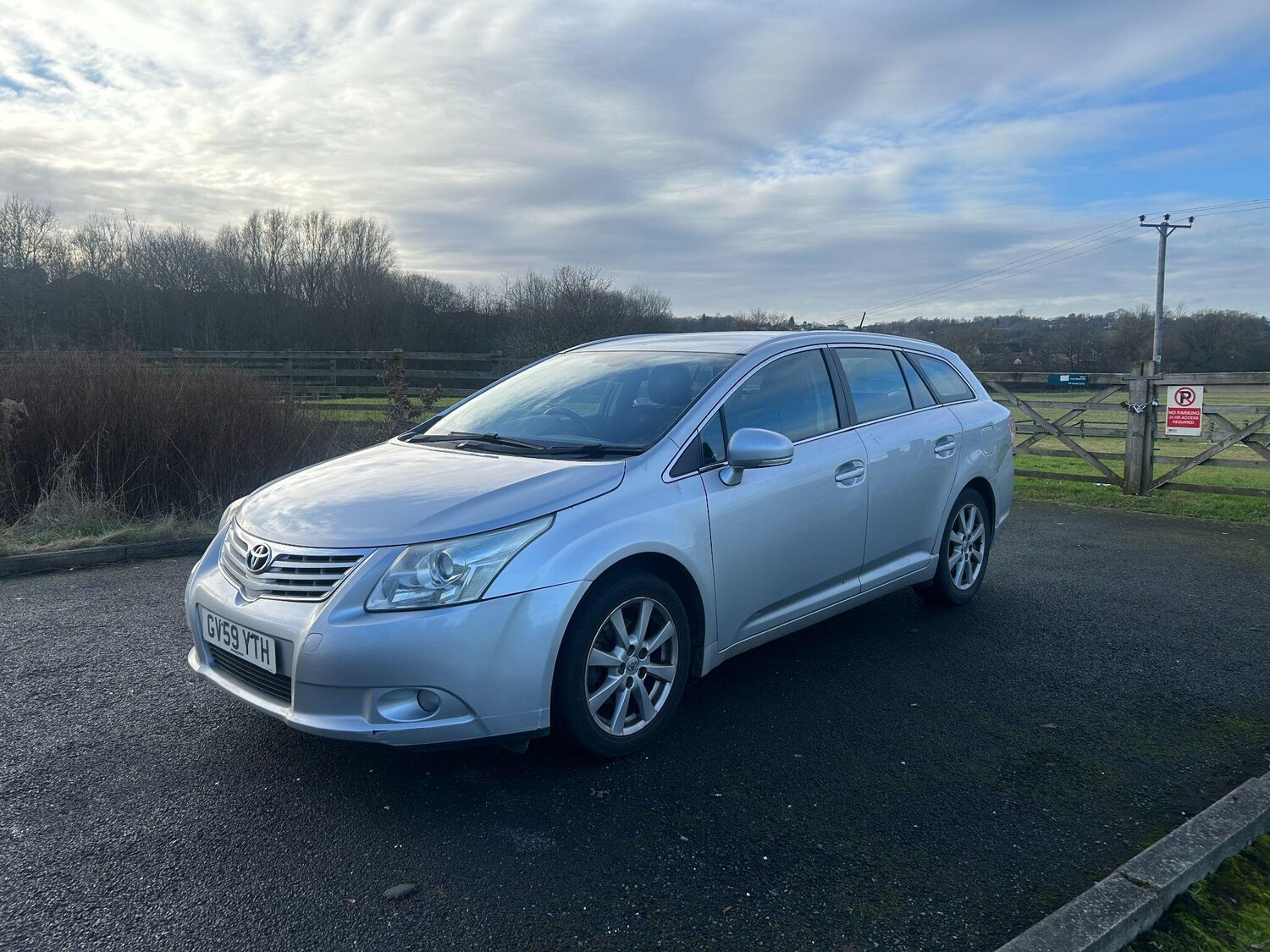 Used Toyota Avensis 2010 for sale - 77351447: Photo 4