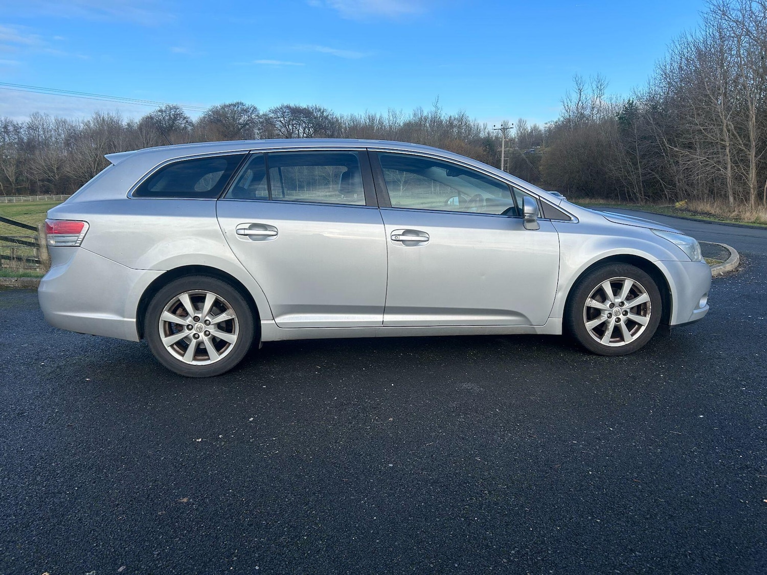 Used Toyota Avensis 2010 for sale - 77351447: Photo 9