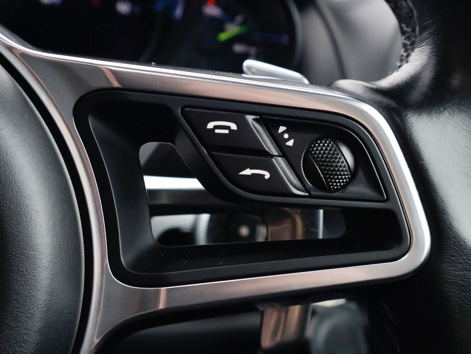 Used Porsche Cayenne 2016 for sale - 76533659: Photo 16