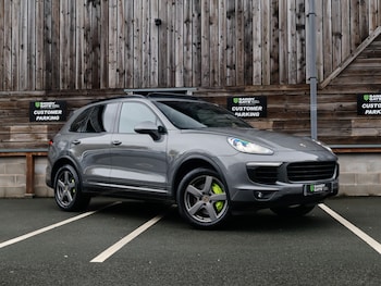 Used Porsche Cayenne 2016 for sale - 76533659: Photo