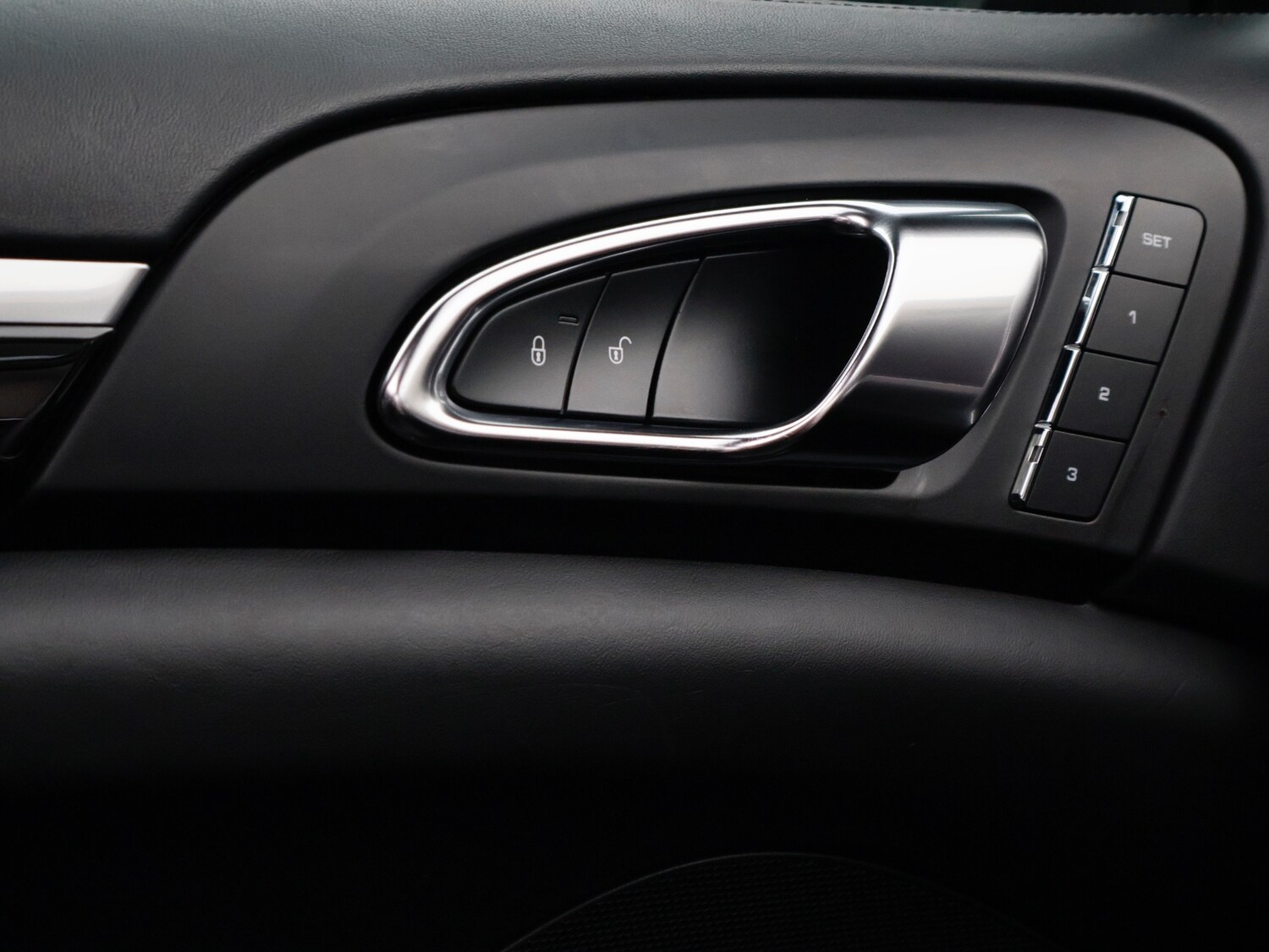 Used Porsche Cayenne 2016 for sale - 76533659: Photo 28