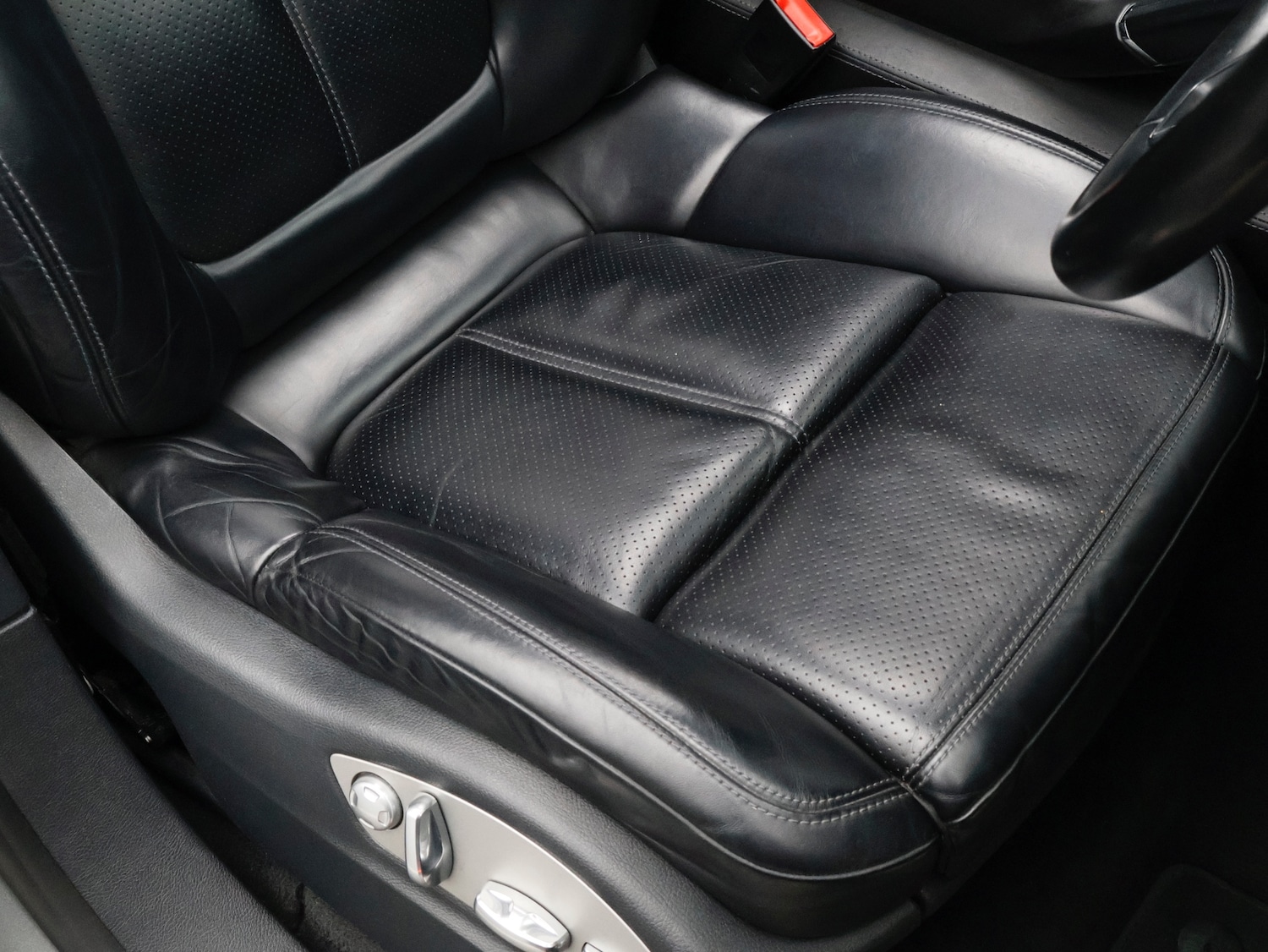 Used Porsche Cayenne 2016 for sale - 76533659: Photo 35