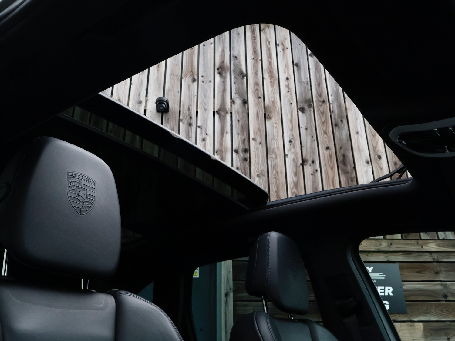 Used Porsche Cayenne 2016 for sale - 76533659: Photo 37