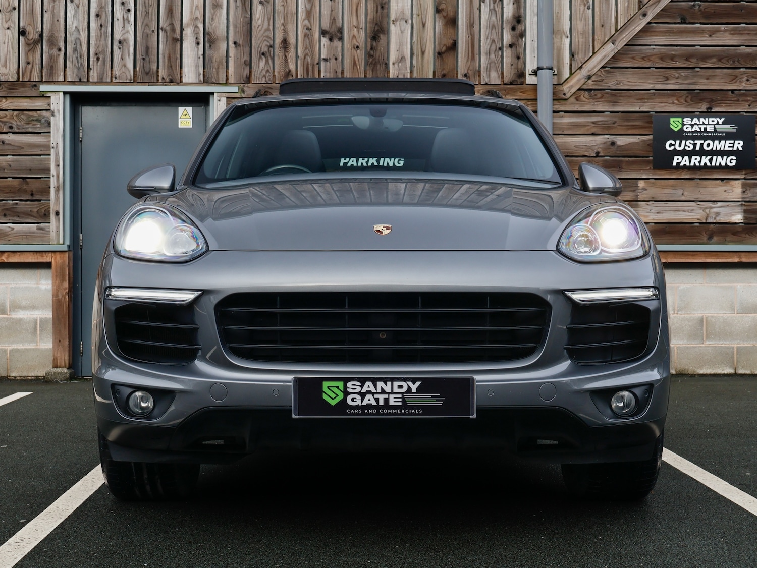 Used Porsche Cayenne 2016 for sale - 76533659: Photo 5