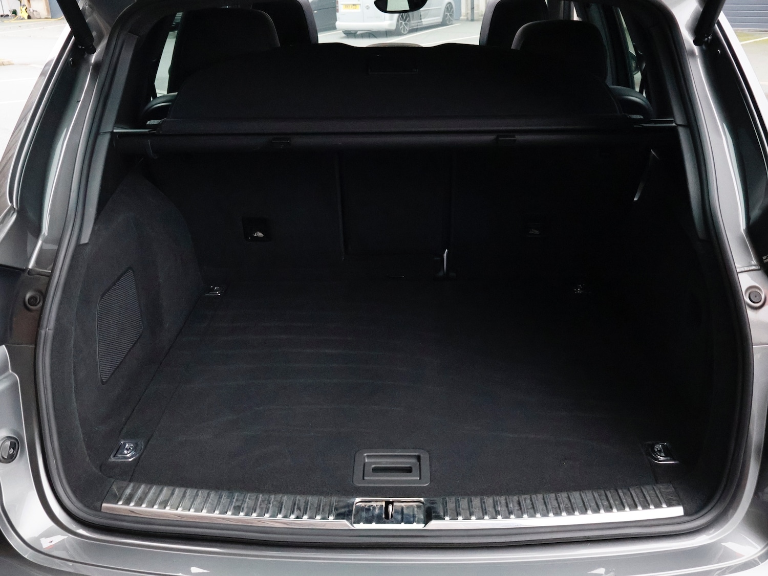 Used Porsche Cayenne 2016 for sale - 76533659: Photo 52