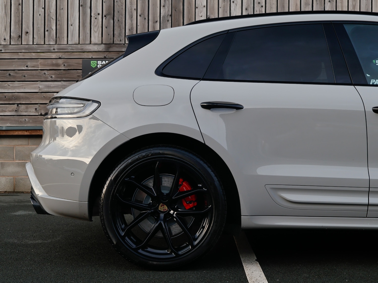 Used Porsche Macan 2024 for sale - 76414919: Photo 10