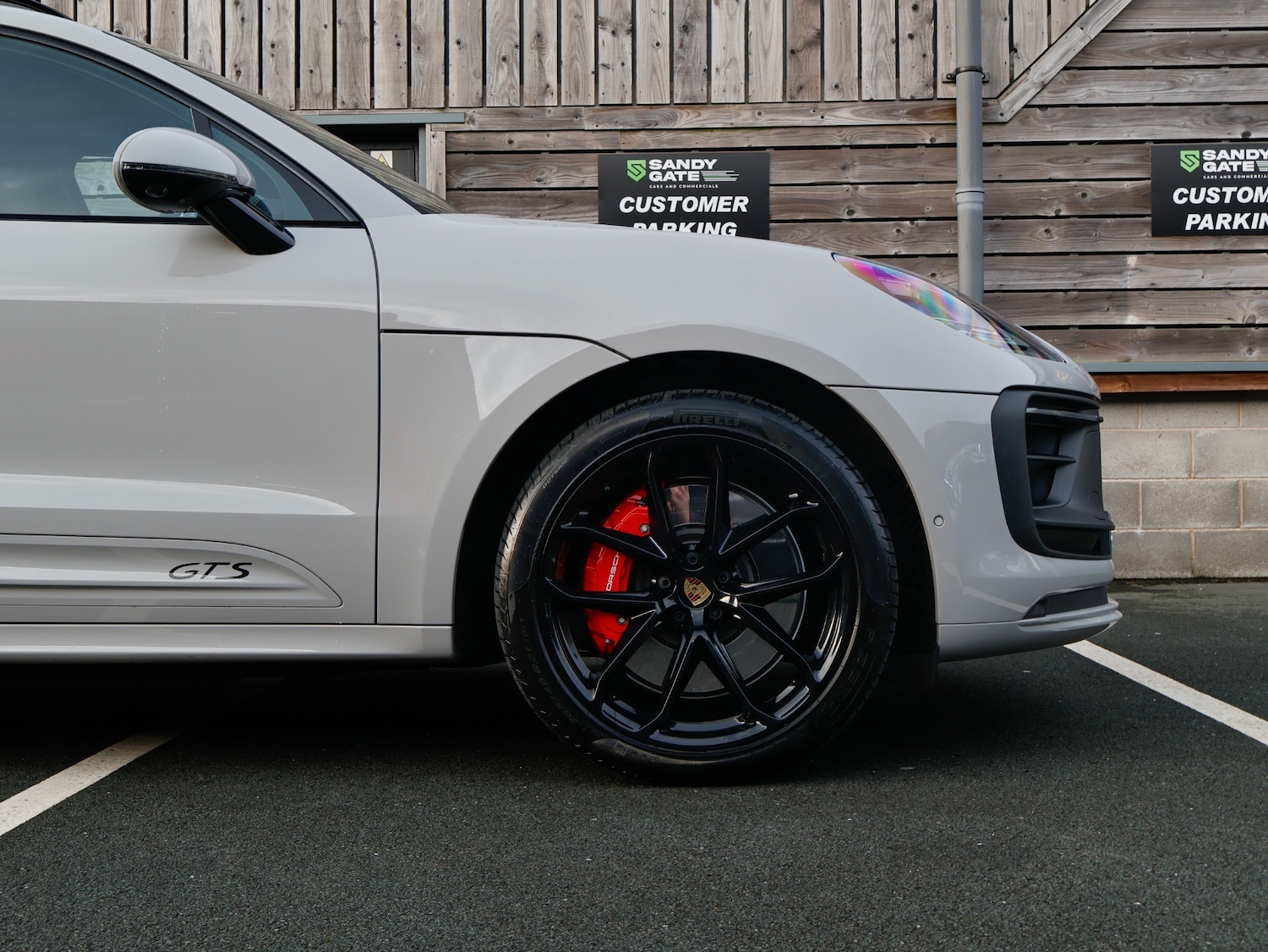 Used Porsche Macan 2024 for sale - 76414919: Photo 11