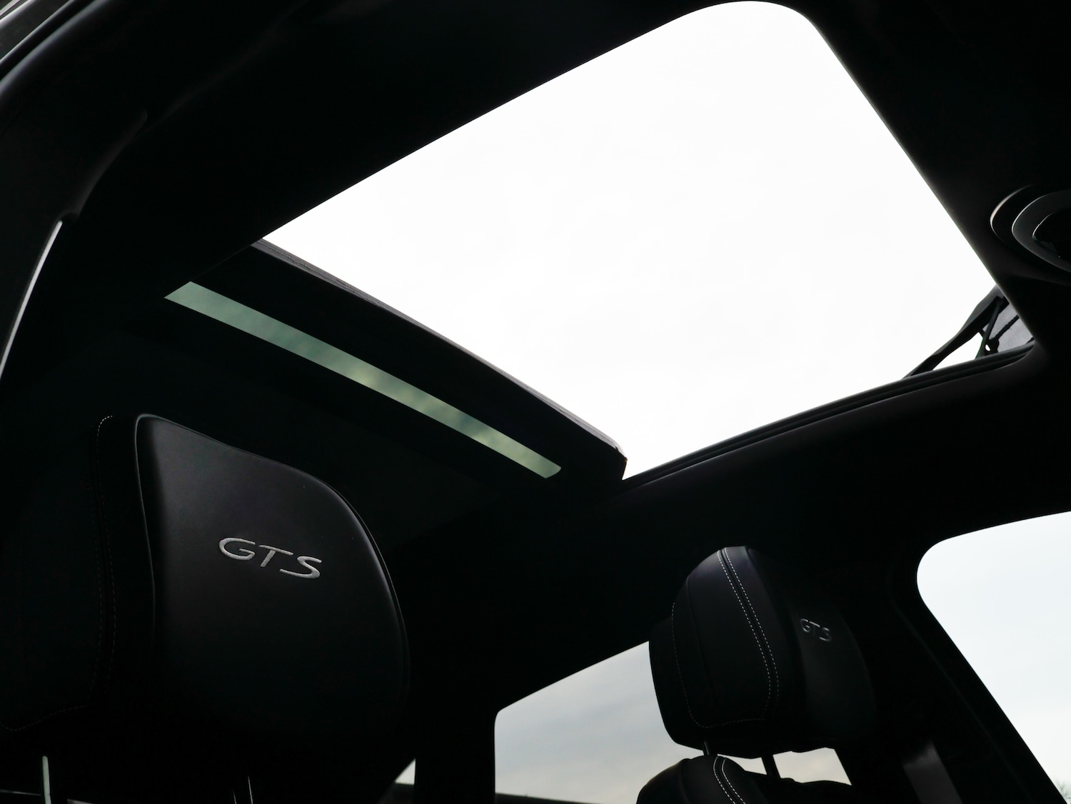 Used Porsche Macan 2024 for sale - 76414919: Photo 23