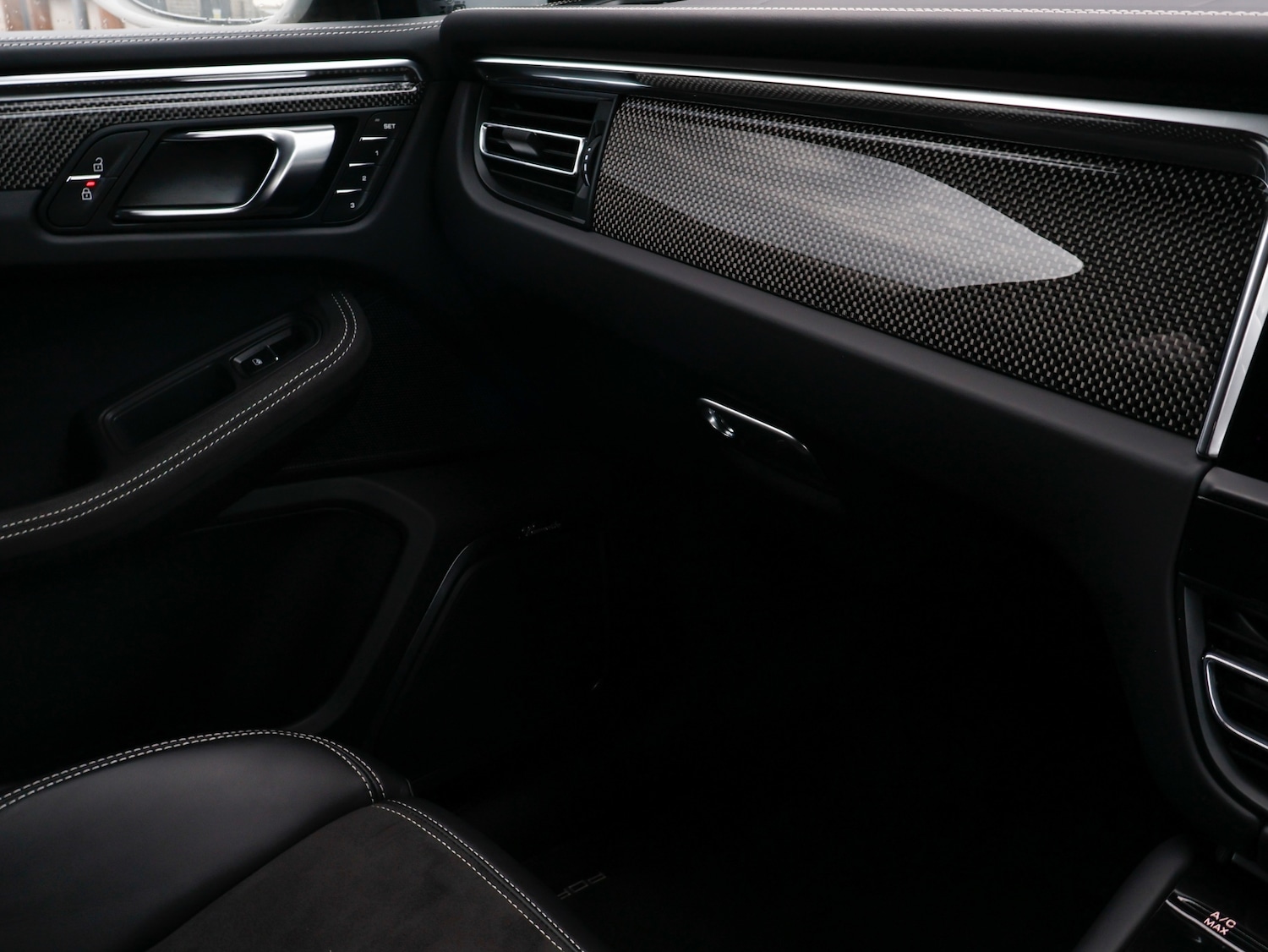 Used Porsche Macan 2024 for sale - 76414919: Photo 37