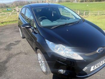 Used Ford Fiesta 2010 for sale - 77909370: Photo