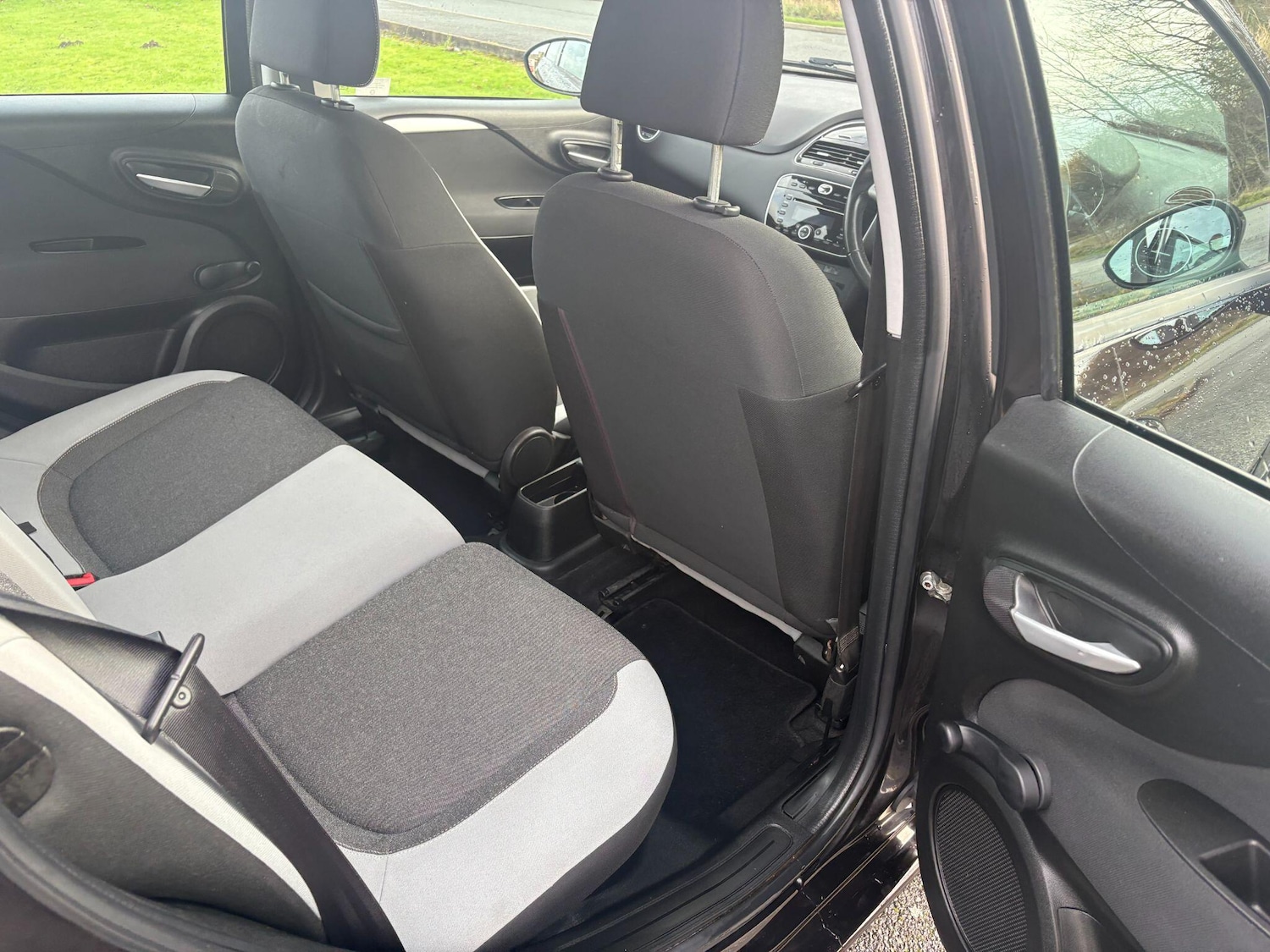 Used Fiat Punto 2012 for sale - 76976289: Photo 35