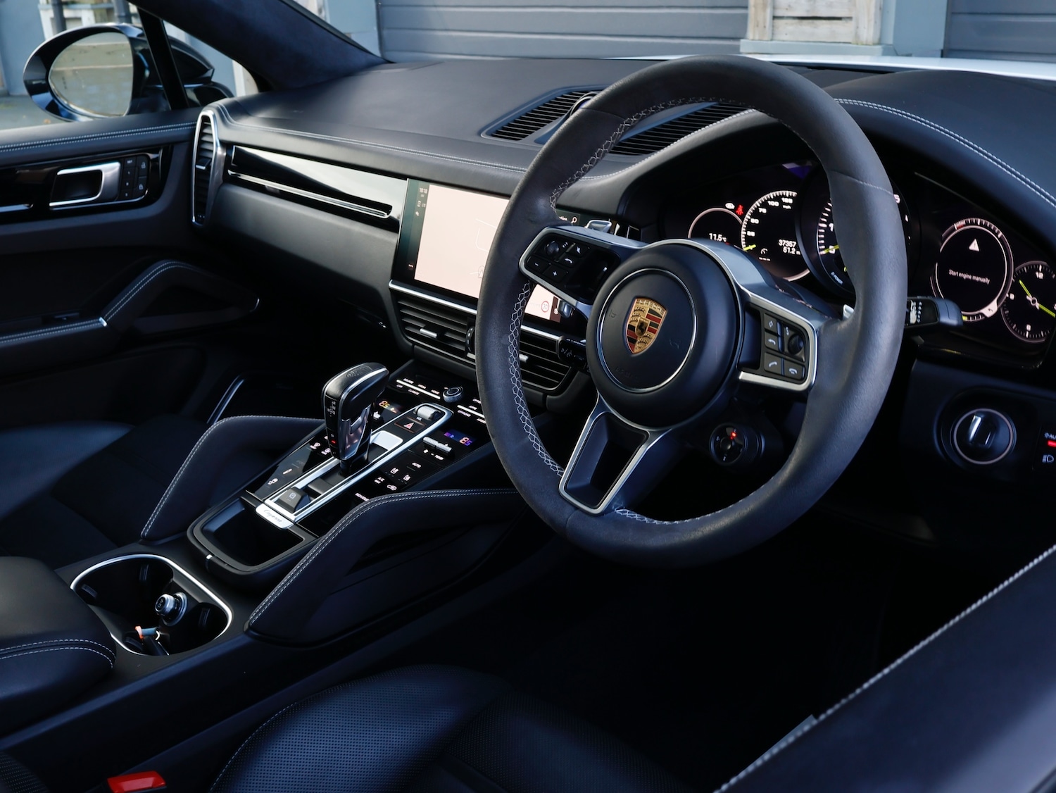 Used Porsche Cayenne 2022 for sale - 76391863: Photo 2