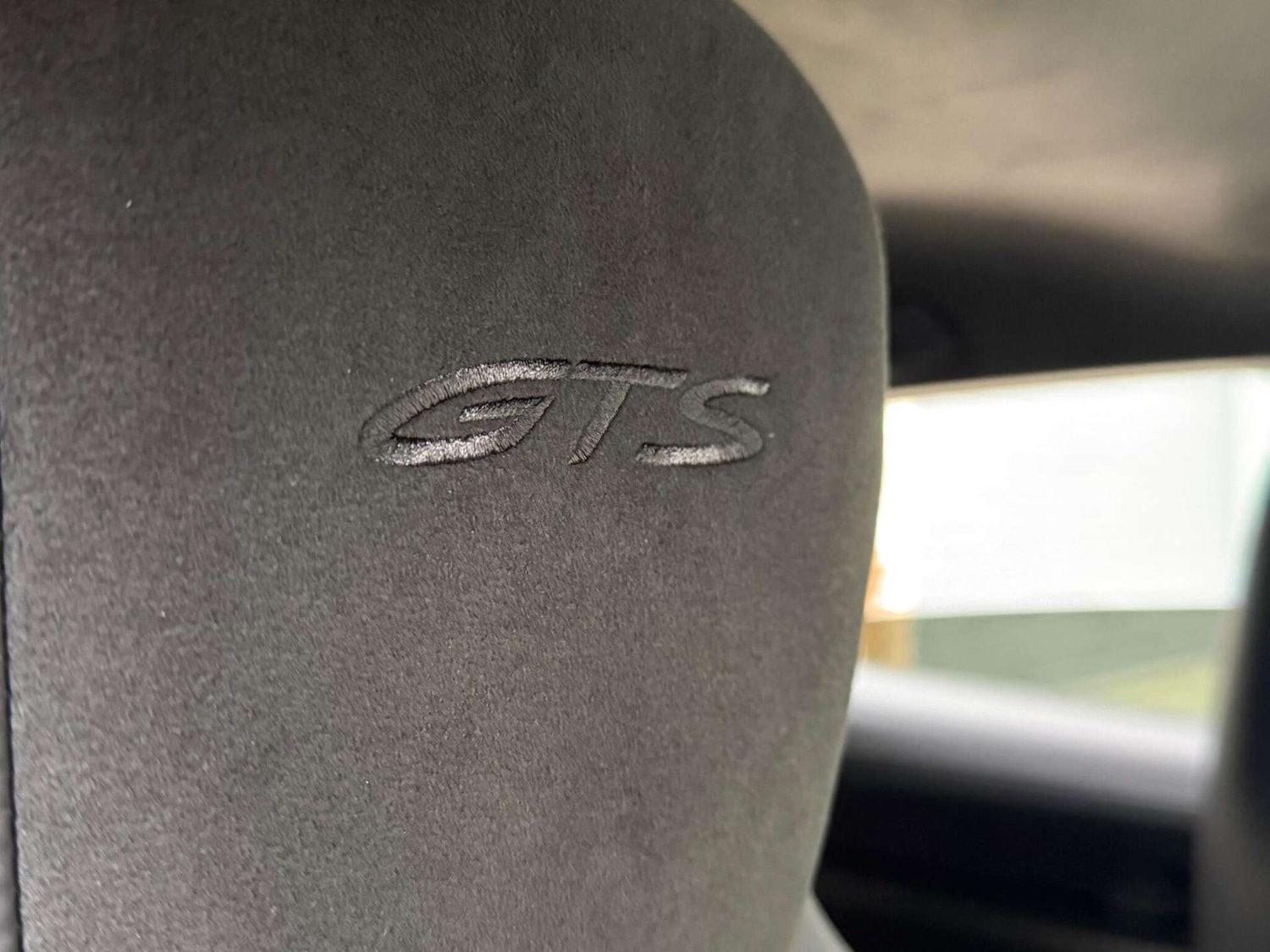 Used Porsche Taycan 2023 for sale - 76797240: Photo 17