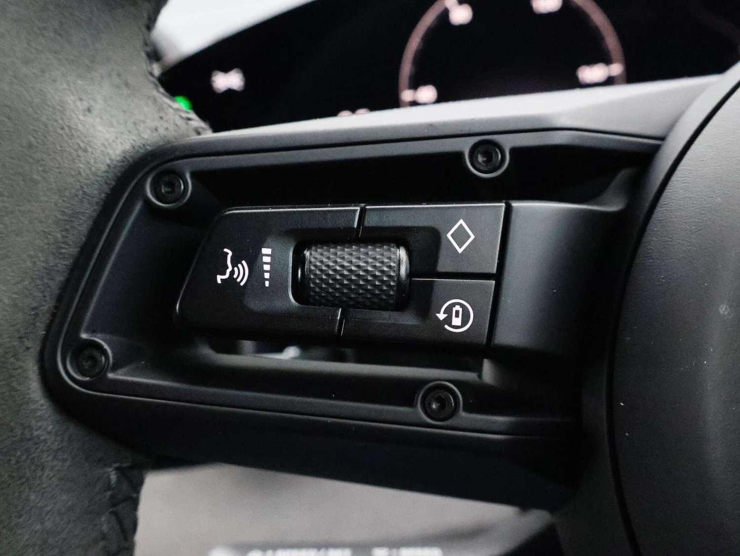 Used Porsche Taycan 2023 for sale - 76797240: Photo 24