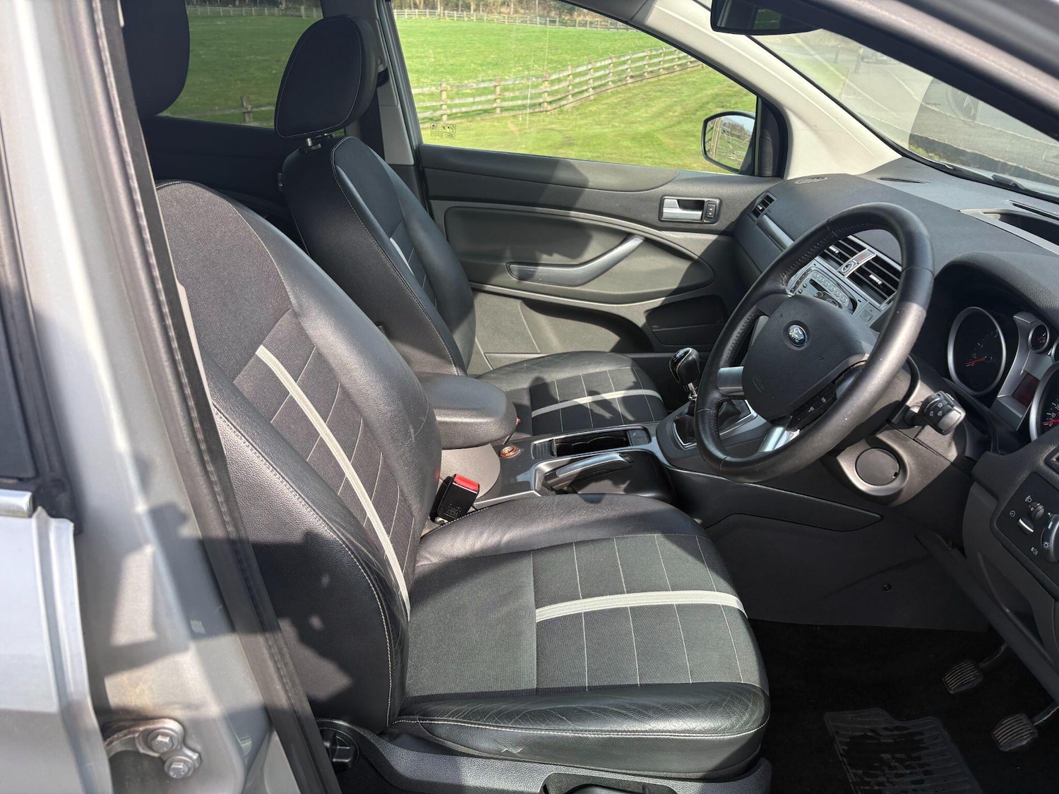 Used Ford Kuga 2011 for sale - 77958069: Photo 15