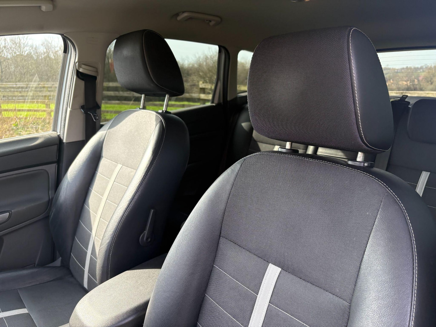 Used Ford Kuga 2011 for sale - 77958069: Photo 26