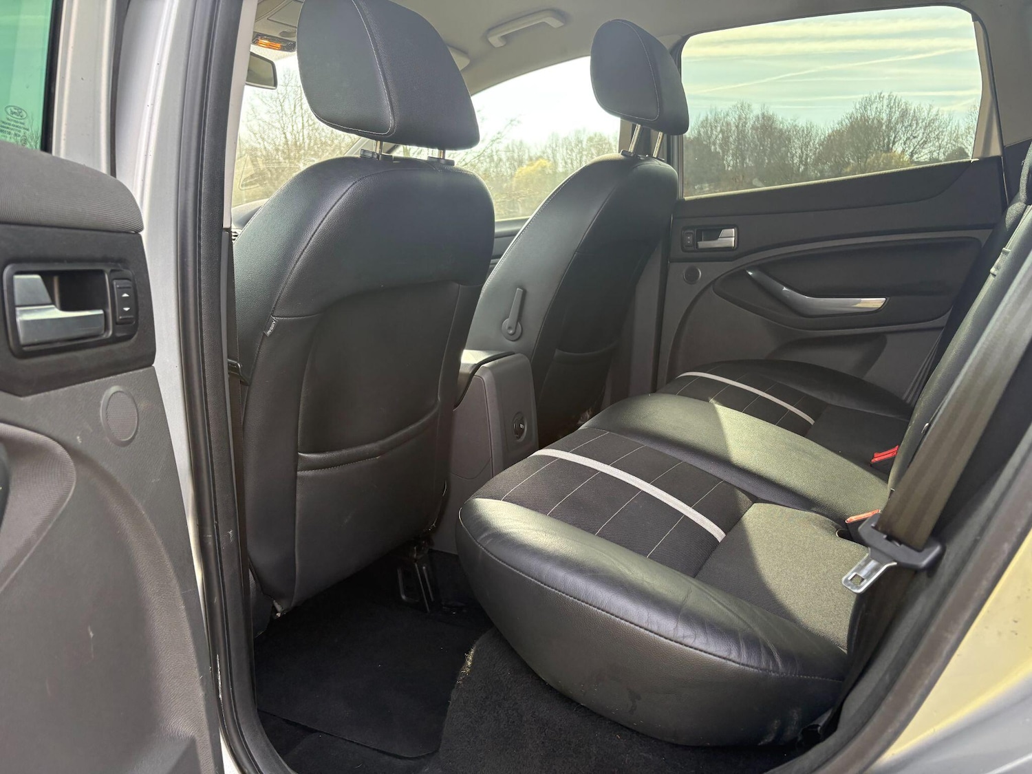 Used Ford Kuga 2011 for sale - 77958069: Photo 28