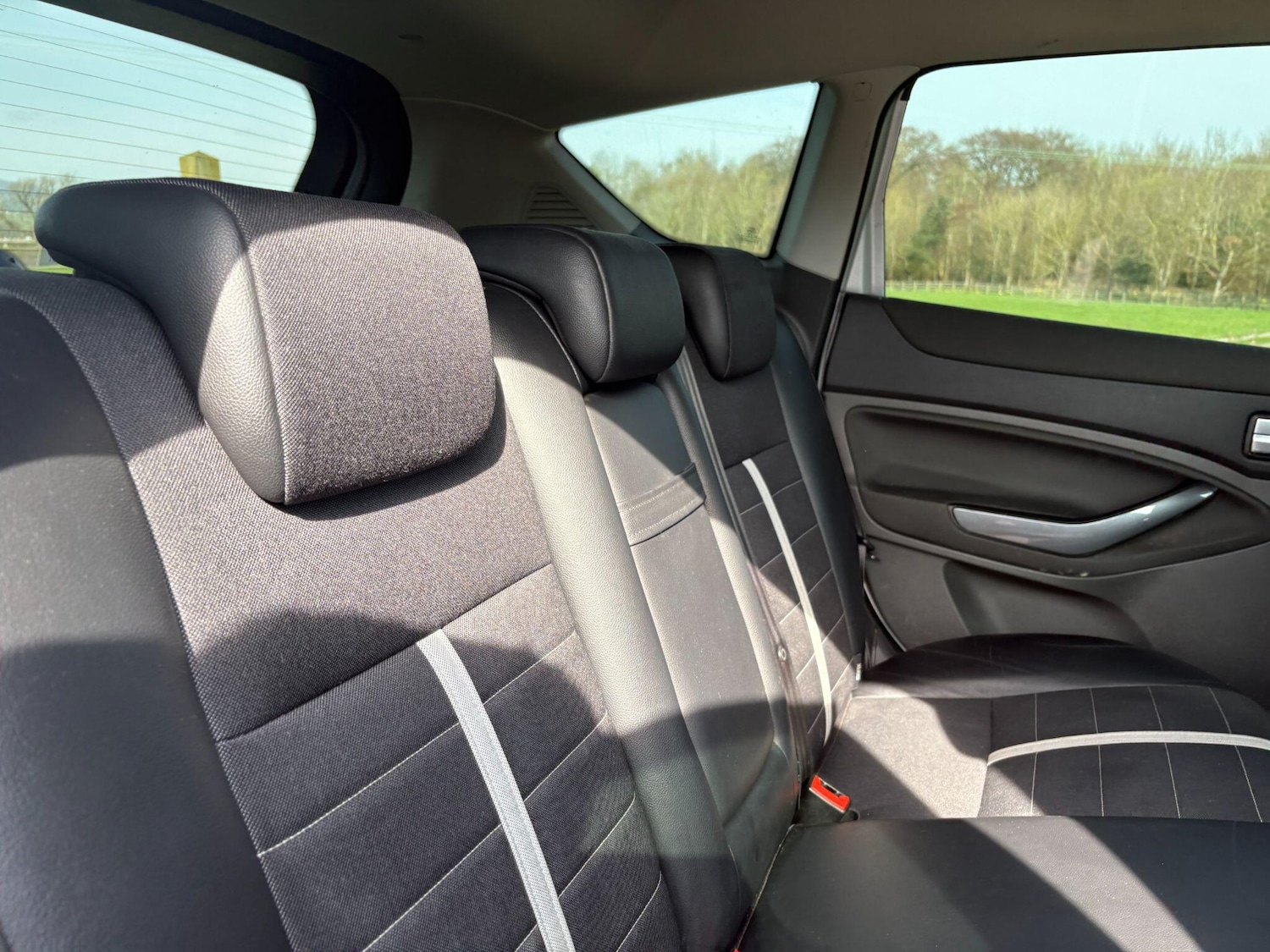 Used Ford Kuga 2011 for sale - 77958069: Photo 35