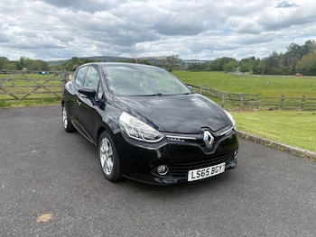 Used Renault Clio 2015 for sale - 78602060: Photo