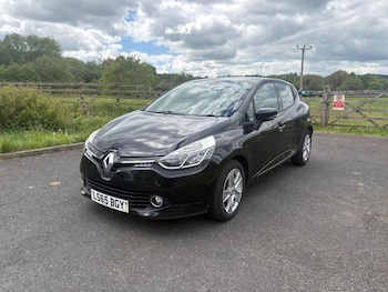 Used Renault Clio 2015 for sale - 78602060: Photo