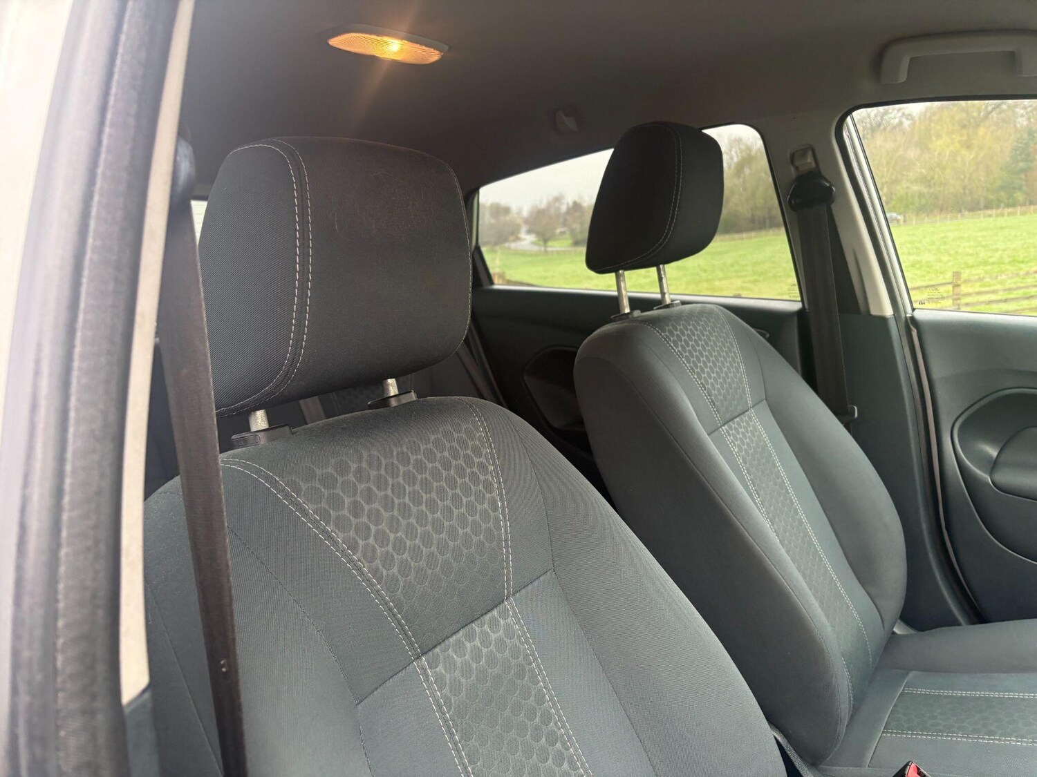 Used Ford Fiesta 2012 for sale - 78086999: Photo 16