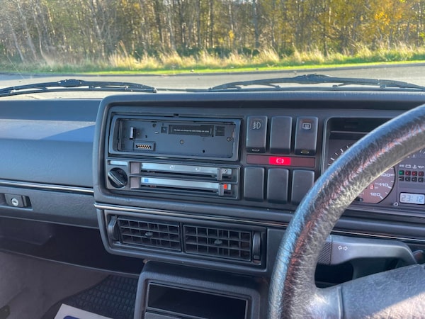 Used Volkswagen Golf 1990 for sale - 69160957: Photo 14
