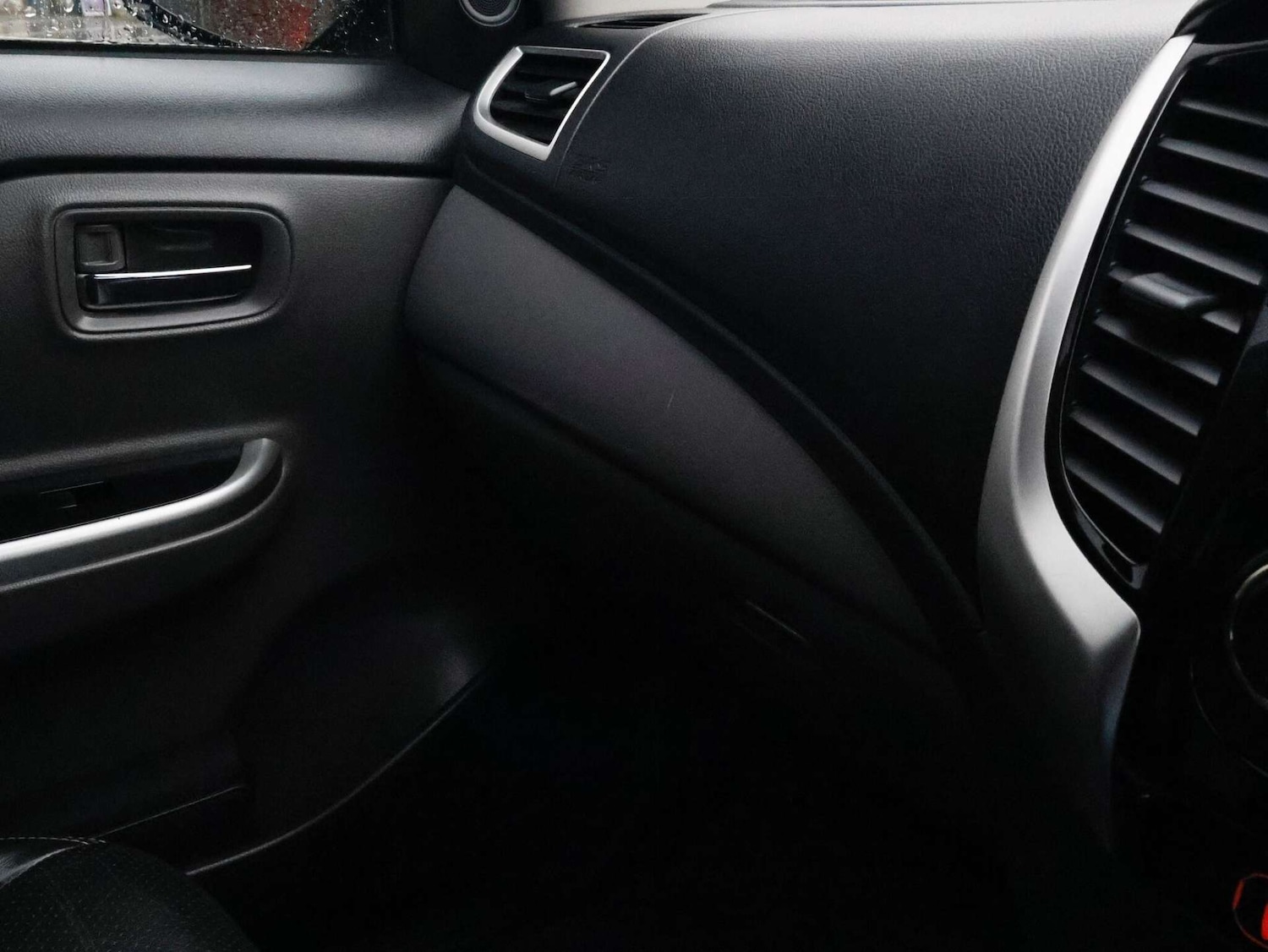 Used Mitsubishi L200 2018 for sale - 76797234: Photo 32