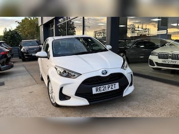 Used Toyota Yaris 2021 for sale - 79872463: Photo