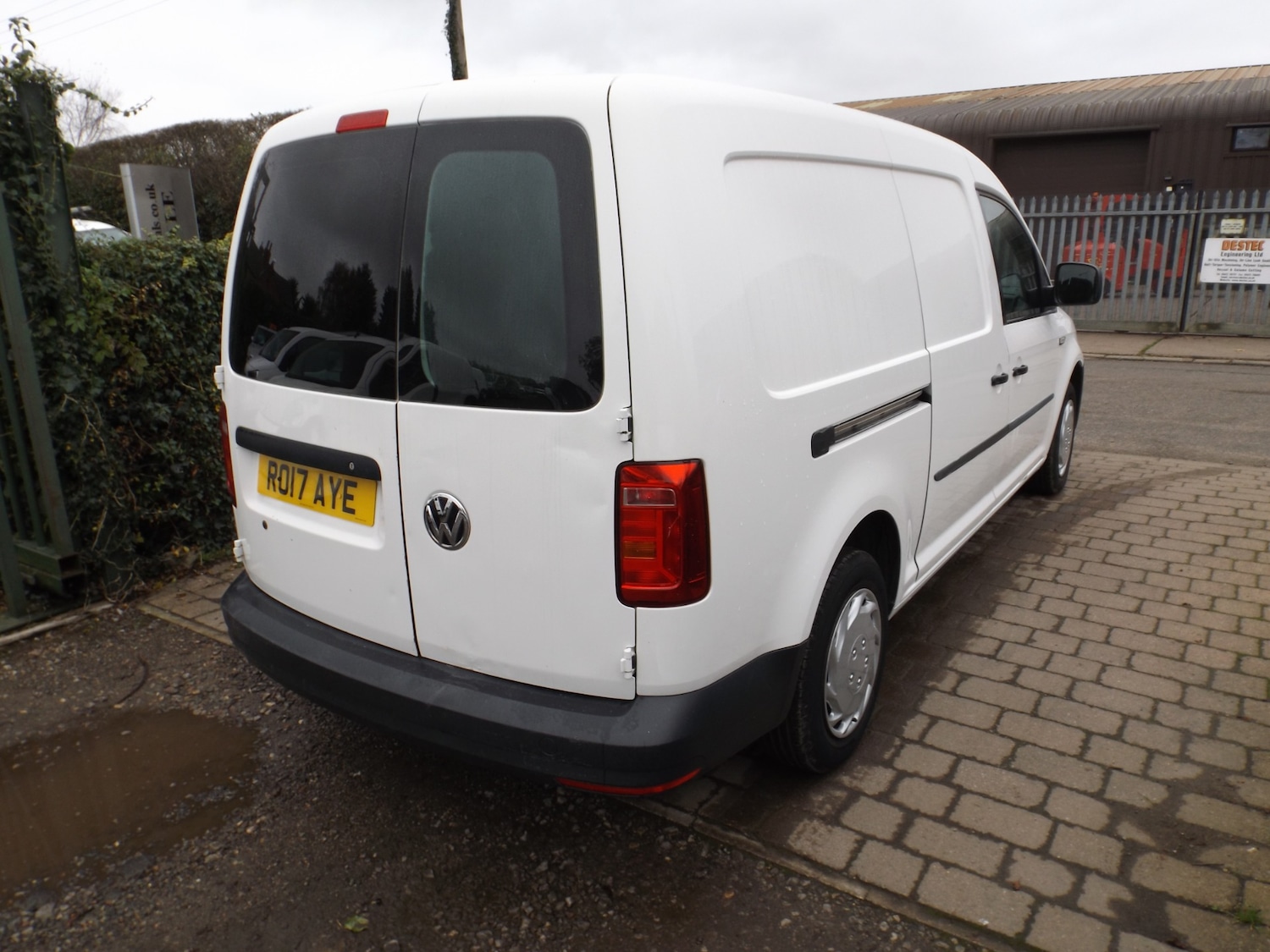 Used Volkswagen Caddy Maxi 2017 for sale - 76663060: Photo 3