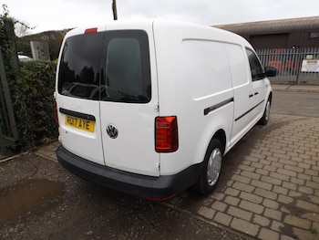 Used Volkswagen Caddy Maxi 2017 for sale - 76663060: Photo