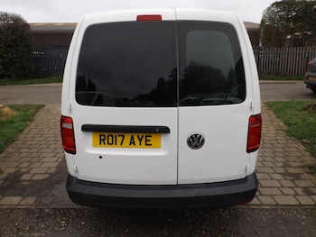 Used Volkswagen Caddy Maxi 2017 for sale - 76663060: Photo