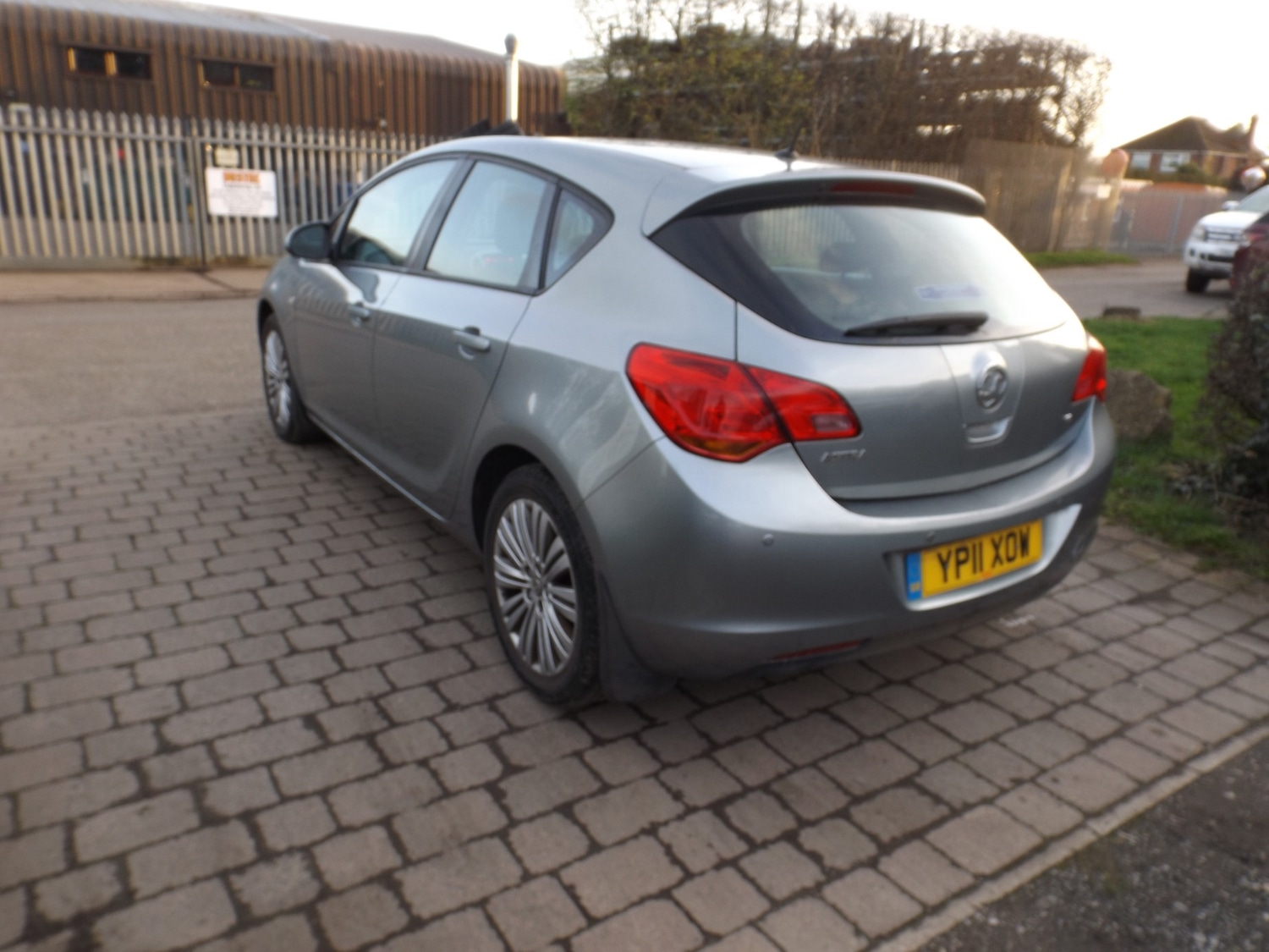 Used Vauxhall Astra 2011 for sale - 77665386: Photo 5