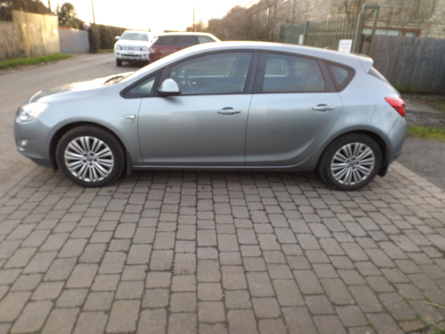 Used Vauxhall Astra 2011 for sale - 77665386: Photo 6