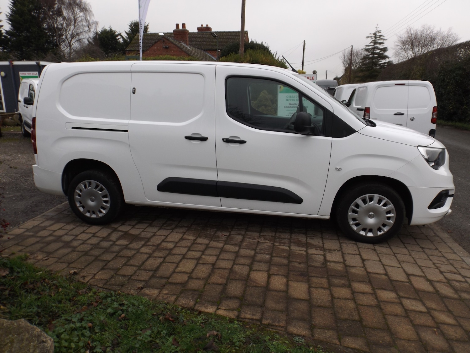 Used Vauxhall Combo 2020 for sale - 76693468: Photo 2